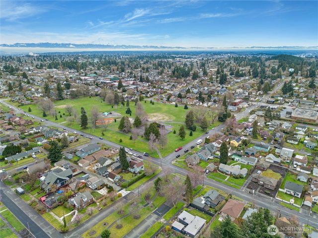 4307 N 9th Street, Tacoma, WA 98406