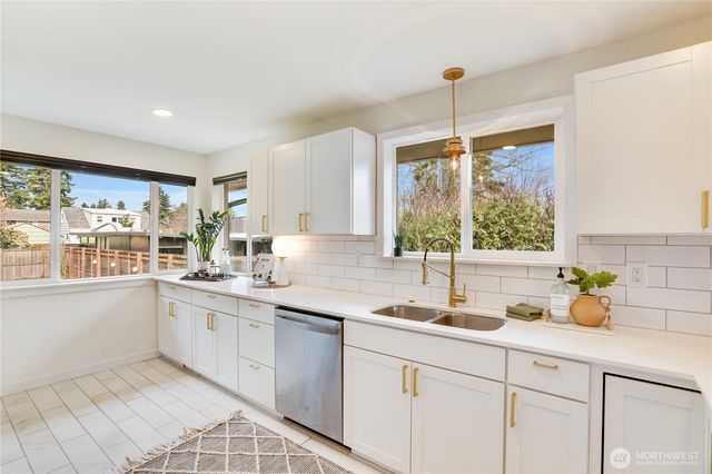 4307 N 9th Street, Tacoma, WA 98406