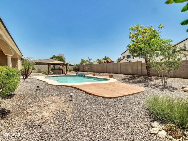 8031 W MORTEN Avenue, Glendale, AZ 85303