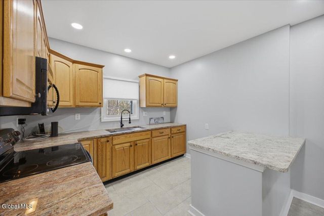 3613 Becker Street, Niskayuna, NY 12304