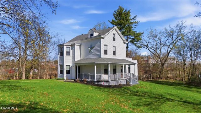 3613 Becker Street, Niskayuna, NY 12304