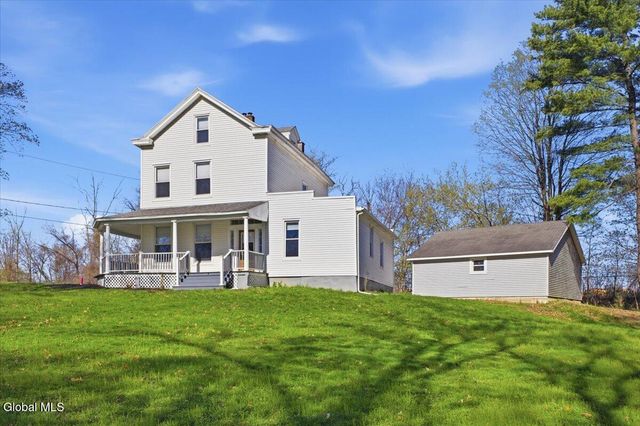 3613 Becker Street, Niskayuna, NY 12304