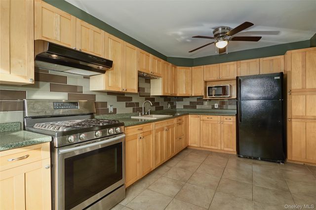 1668 Route 9 11G, Wappingers Falls, NY 12590