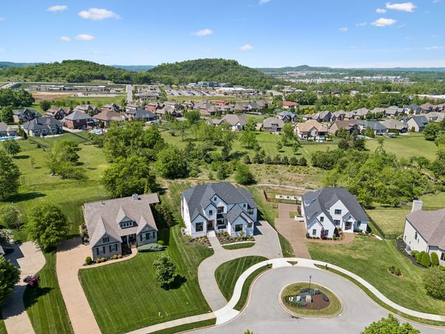 109 Tattnall Ct, Gallatin, TN 37066