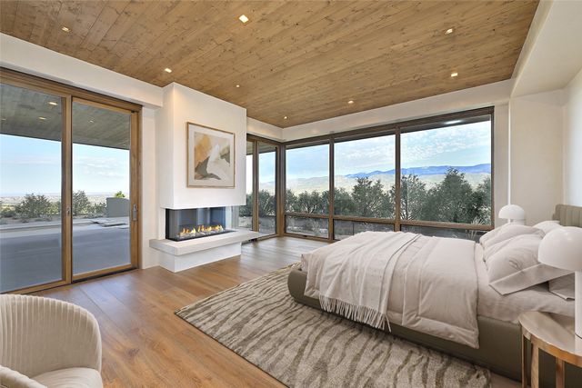 3275 Monte Sereno Drive, Santa Fe, NM 87506