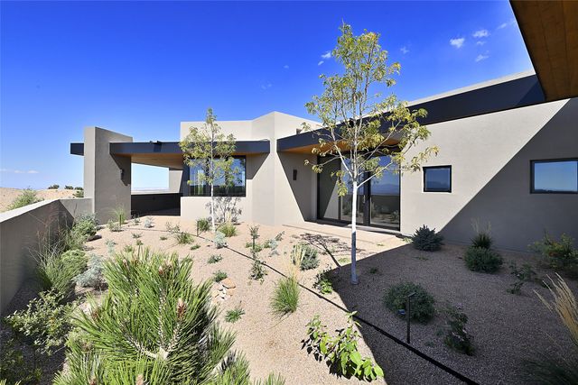 3275 Monte Sereno Drive, Santa Fe, NM 87506