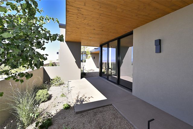 3275 Monte Sereno Drive, Santa Fe, NM 87506