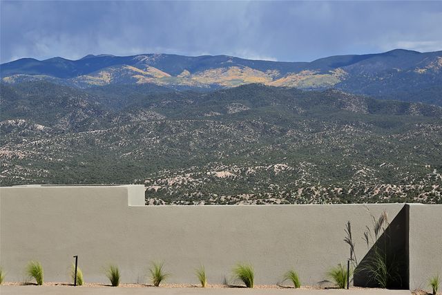 3275 Monte Sereno Drive, Santa Fe, NM 87506