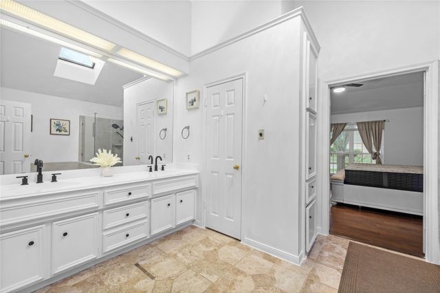 15035 Vistamont Drive, Houston, TX 77083