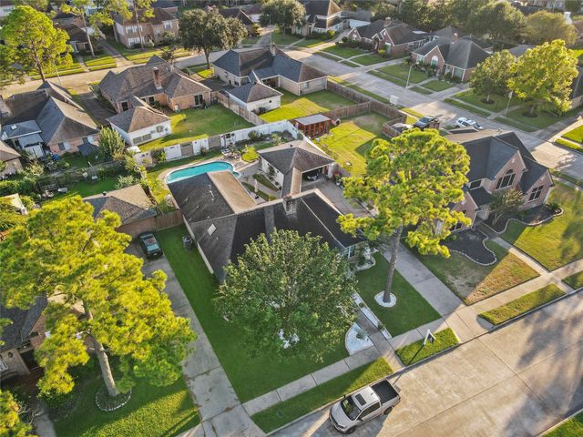15035 Vistamont Drive, Houston, TX 77083