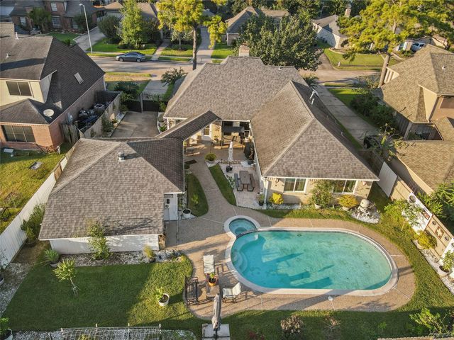 15035 Vistamont Drive, Houston, TX 77083
