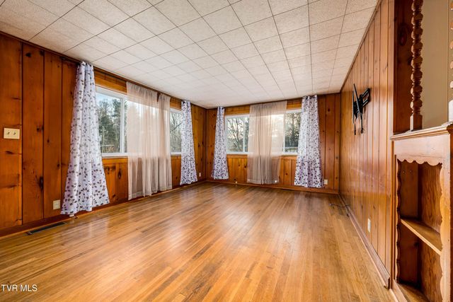 722 Beidleman Creek Road, Bristol, TN 37620