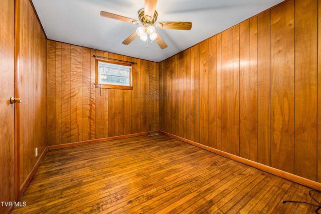 722 Beidleman Creek Road, Bristol, TN 37620