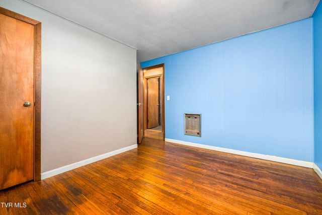 722 Beidleman Creek Road, Bristol, TN 37620