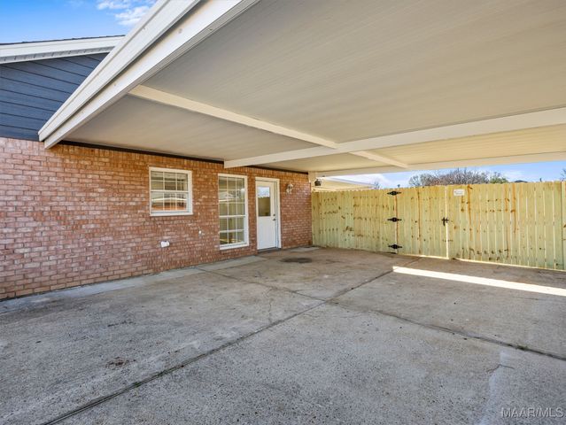 772 Summer Lane, Prattville, AL 36066