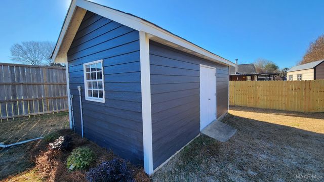 772 Summer Lane, Prattville, AL 36066