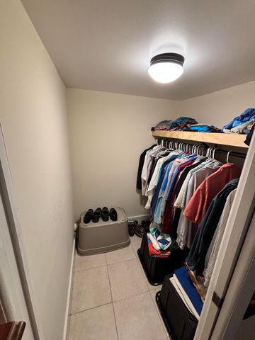 3121 NW 47th Terrace 107, Lauderdale Lakes, FL 33319