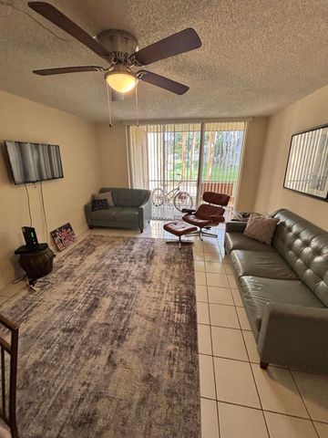 3121 NW 47th Terrace 107, Lauderdale Lakes, FL 33319