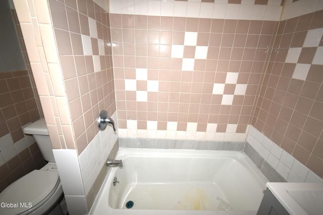 1011 Union Street, Schenectady, NY 12308