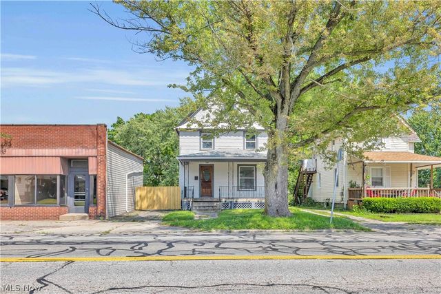 909 Lake Avenue, Elyria, OH 44035