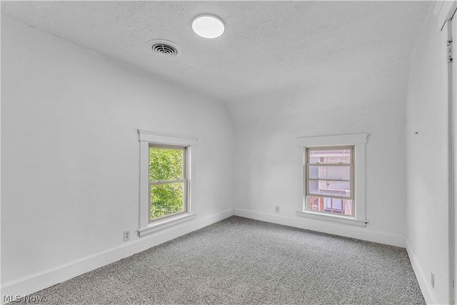 909 Lake Avenue, Elyria, OH 44035