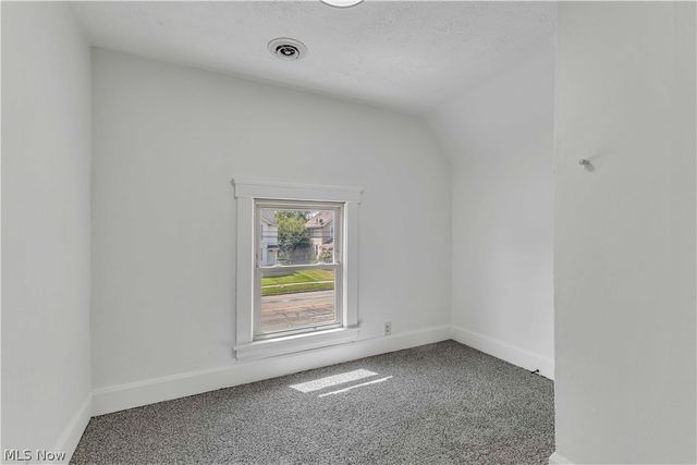 909 Lake Avenue, Elyria, OH 44035