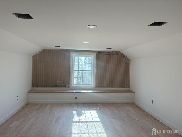 3 Lillian Street, Fords, NJ 07095