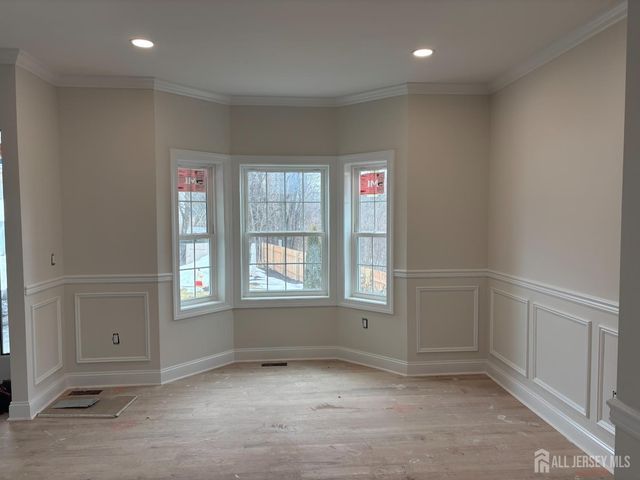 3 Lillian Street, Fords, NJ 07095