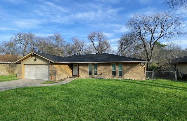 521 Sharp Drive, Desoto, TX 75115