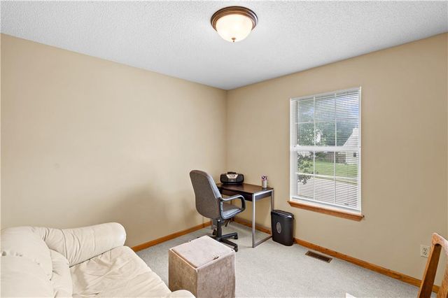 1704 W Christi Lane, Raymore, MO 64083