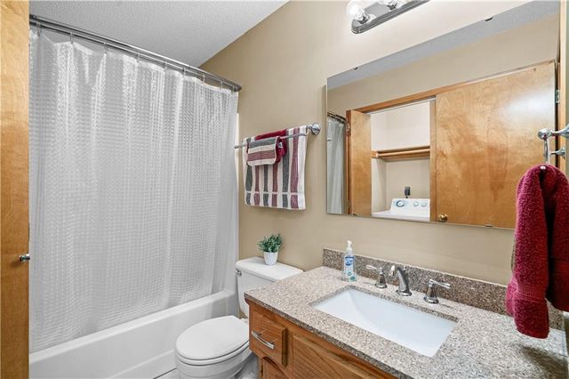 1704 W Christi Lane, Raymore, MO 64083