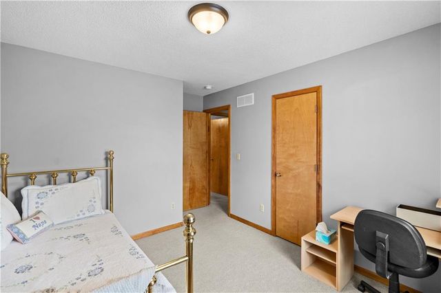 1704 W Christi Lane, Raymore, MO 64083