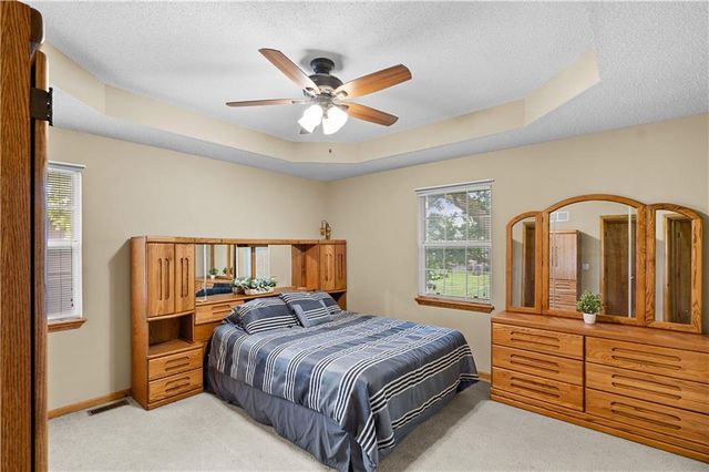 1704 W Christi Lane, Raymore, MO 64083