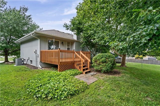 1704 W Christi Lane, Raymore, MO 64083