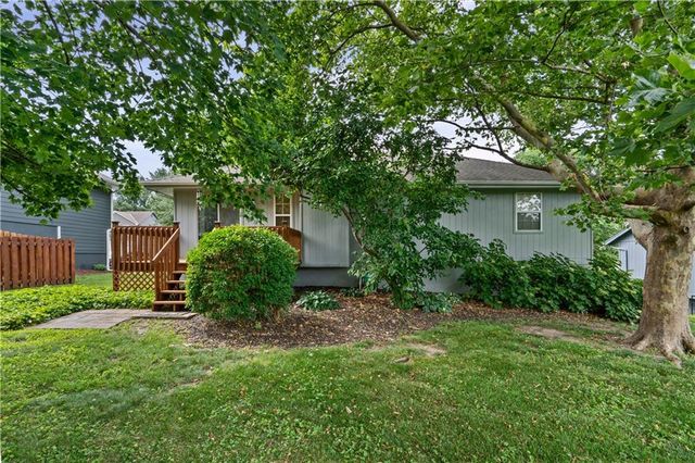 1704 W Christi Lane, Raymore, MO 64083
