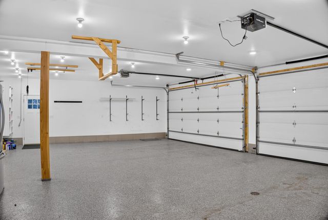 2718 Northridge Drive, Duluth, MN 55811
