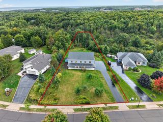 2718 Northridge Drive, Duluth, MN 55811