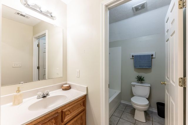 3660 Red Bud Lane, Huntsville, TX 77340