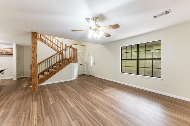 3660 Red Bud Lane, Huntsville, TX 77340