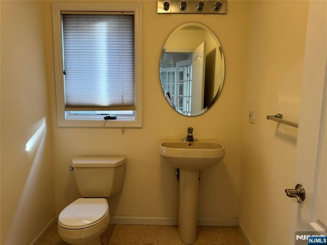 535B Lawn Avenue B, Palisades Park, NJ 07650