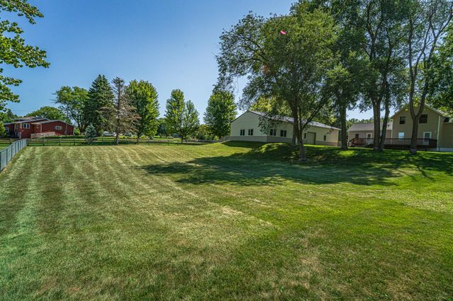 3986 180th Street E, Prior Lake, MN 55372