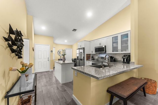 12195 Forest Greens Drive, Boynton Beach, FL 33437