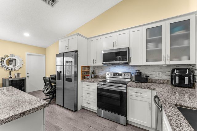 12195 Forest Greens Drive, Boynton Beach, FL 33437