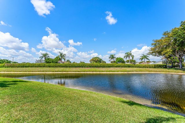 12195 Forest Greens Drive, Boynton Beach, FL 33437