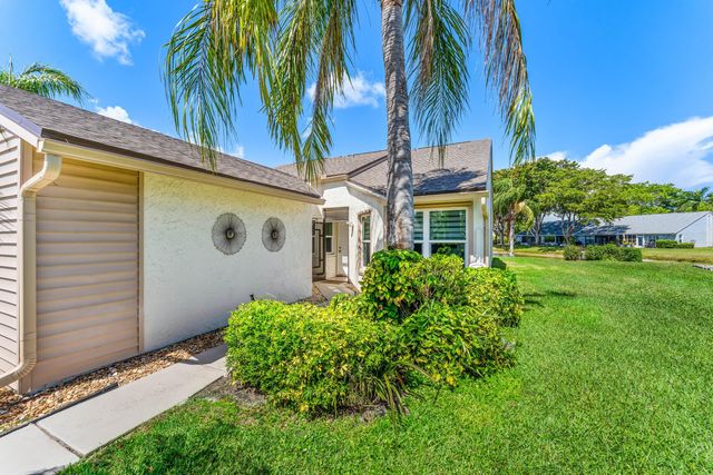12195 Forest Greens Drive, Boynton Beach, FL 33437