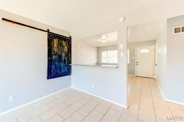 150 Saint Charles Street, Florissant, MO 63031