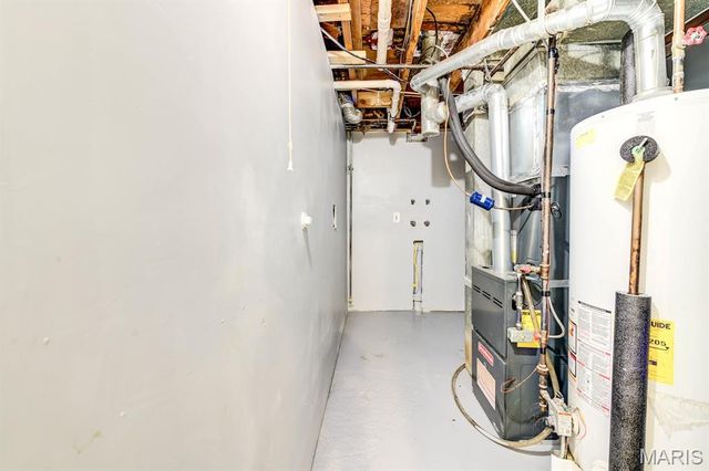 150 Saint Charles Street, Florissant, MO 63031