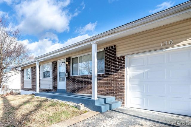 150 Saint Charles Street, Florissant, MO 63031
