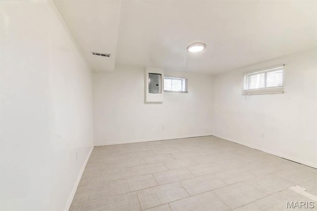 150 Saint Charles Street, Florissant, MO 63031