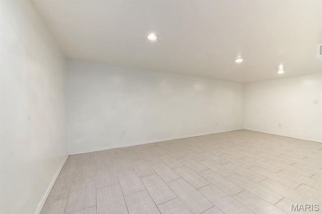 150 Saint Charles Street, Florissant, MO 63031